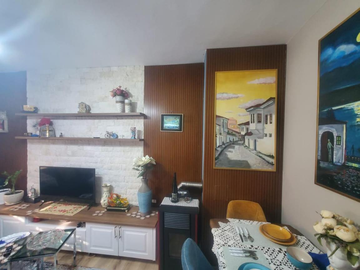 Apartamenti8 Korca Kültér fotó